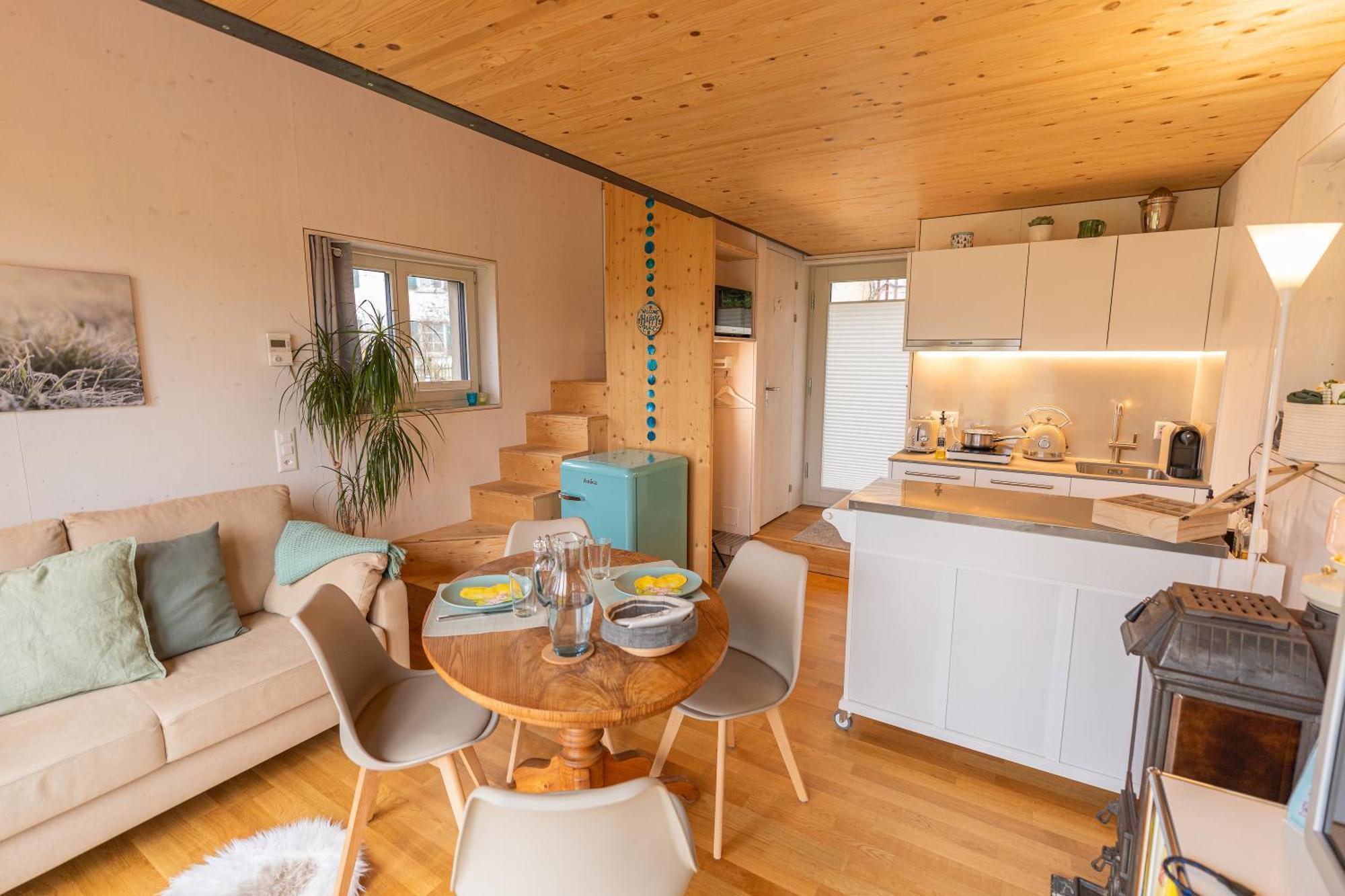Tiny House Chez Claudine - Relaxen, Workspace, Naehe Thermen, Netflix, Free Parking & Wifi Brugg  Exterior photo